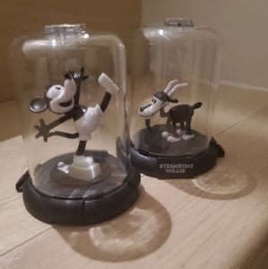 Steamboat Willie Domez Mickey Mouse